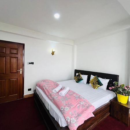Shalom Inn Home Stay Dardzsiling Kültér fotó