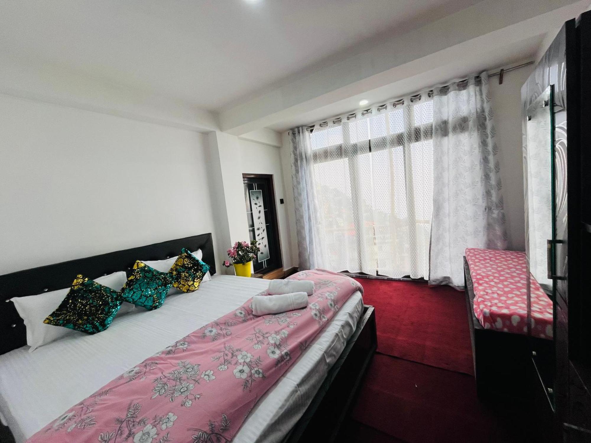Shalom Inn Home Stay Dardzsiling Kültér fotó