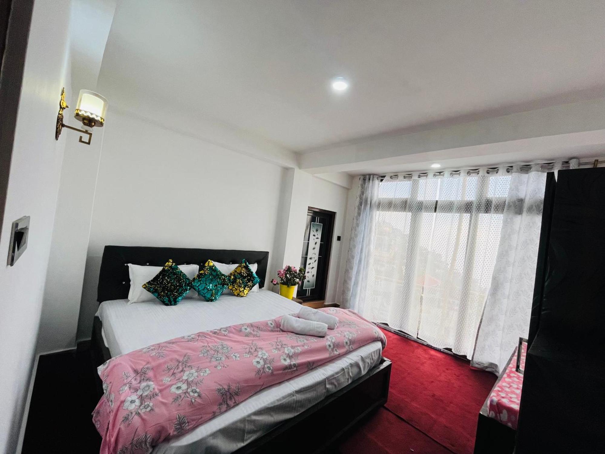Shalom Inn Home Stay Dardzsiling Kültér fotó