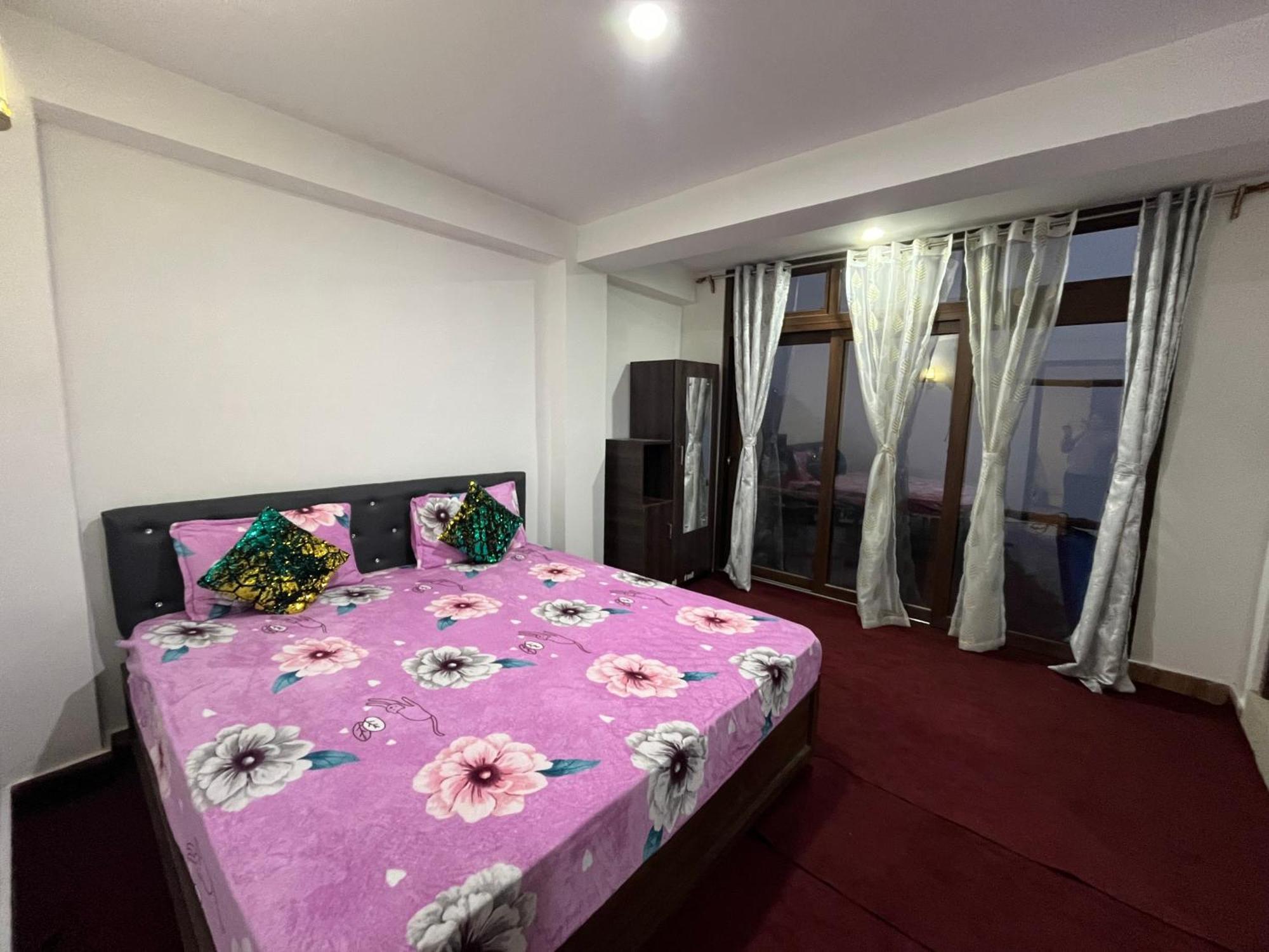Shalom Inn Home Stay Dardzsiling Kültér fotó