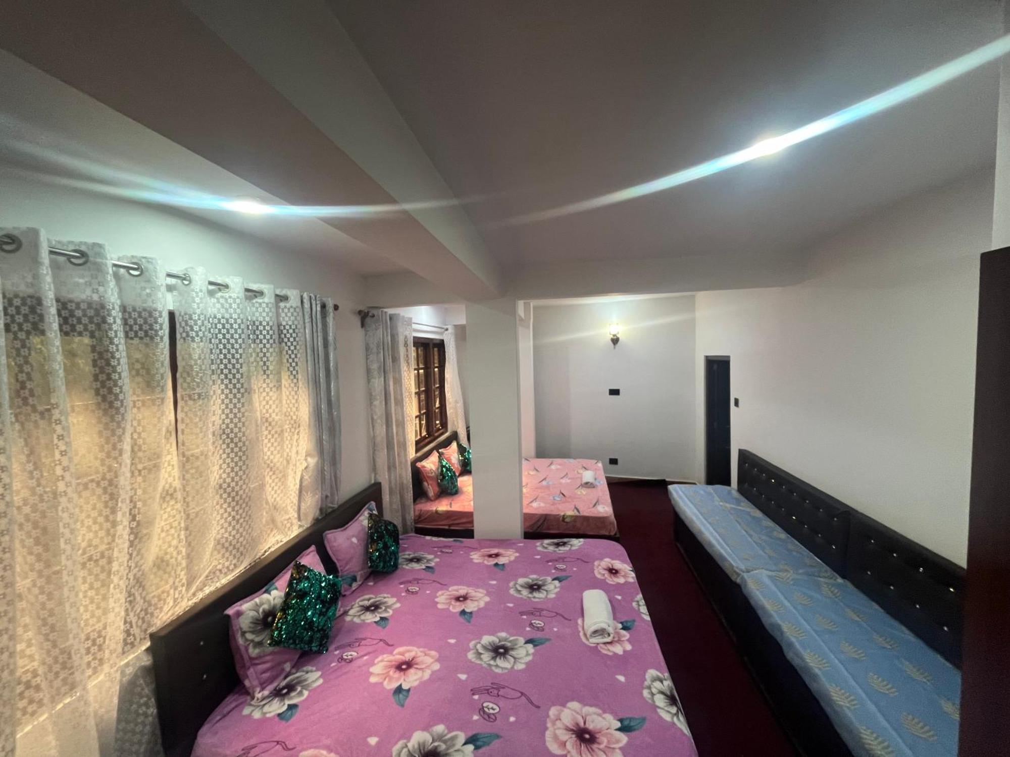 Shalom Inn Home Stay Dardzsiling Kültér fotó